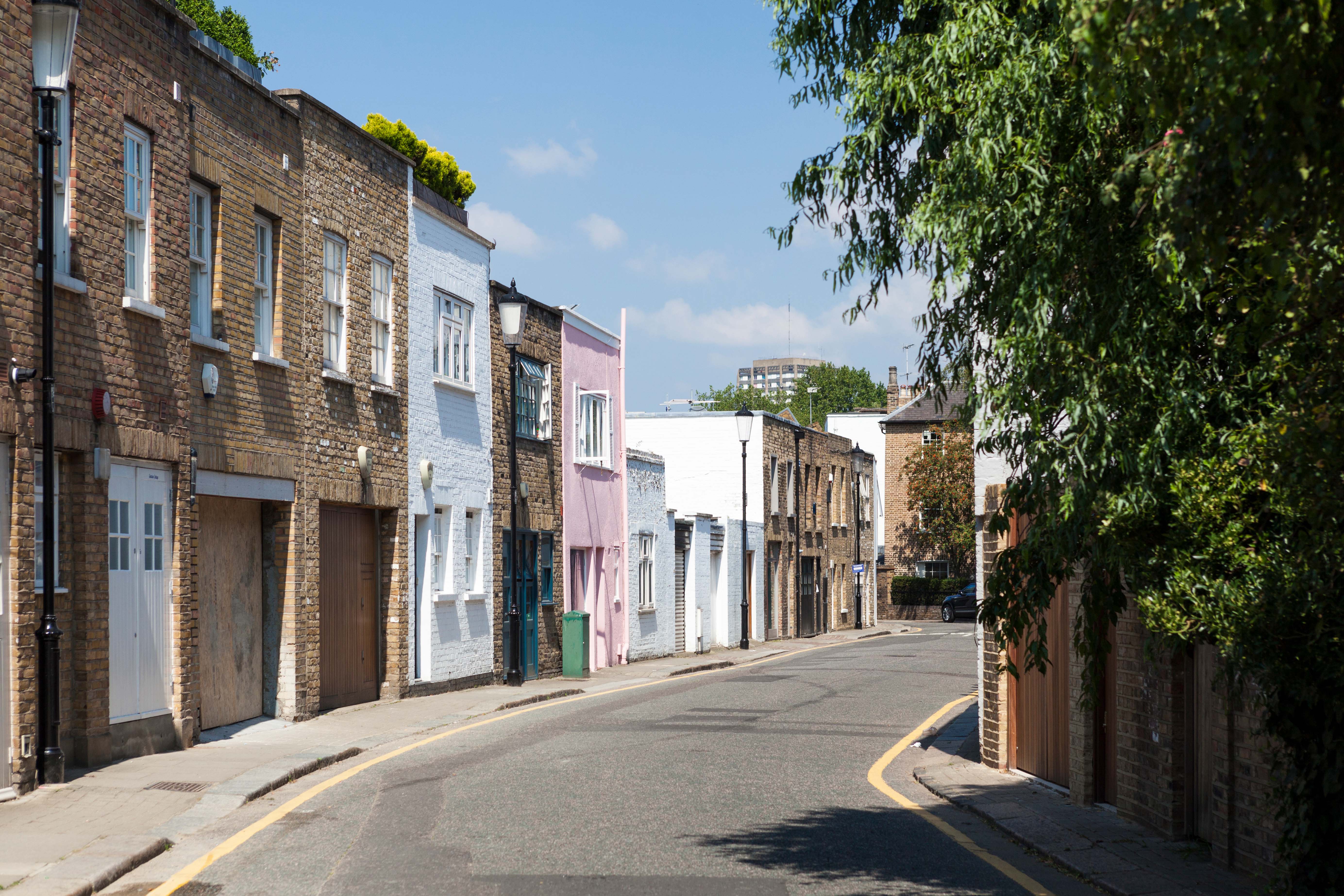 Luxury Holiday Houses & Apartments in Bayswater Domus Stay